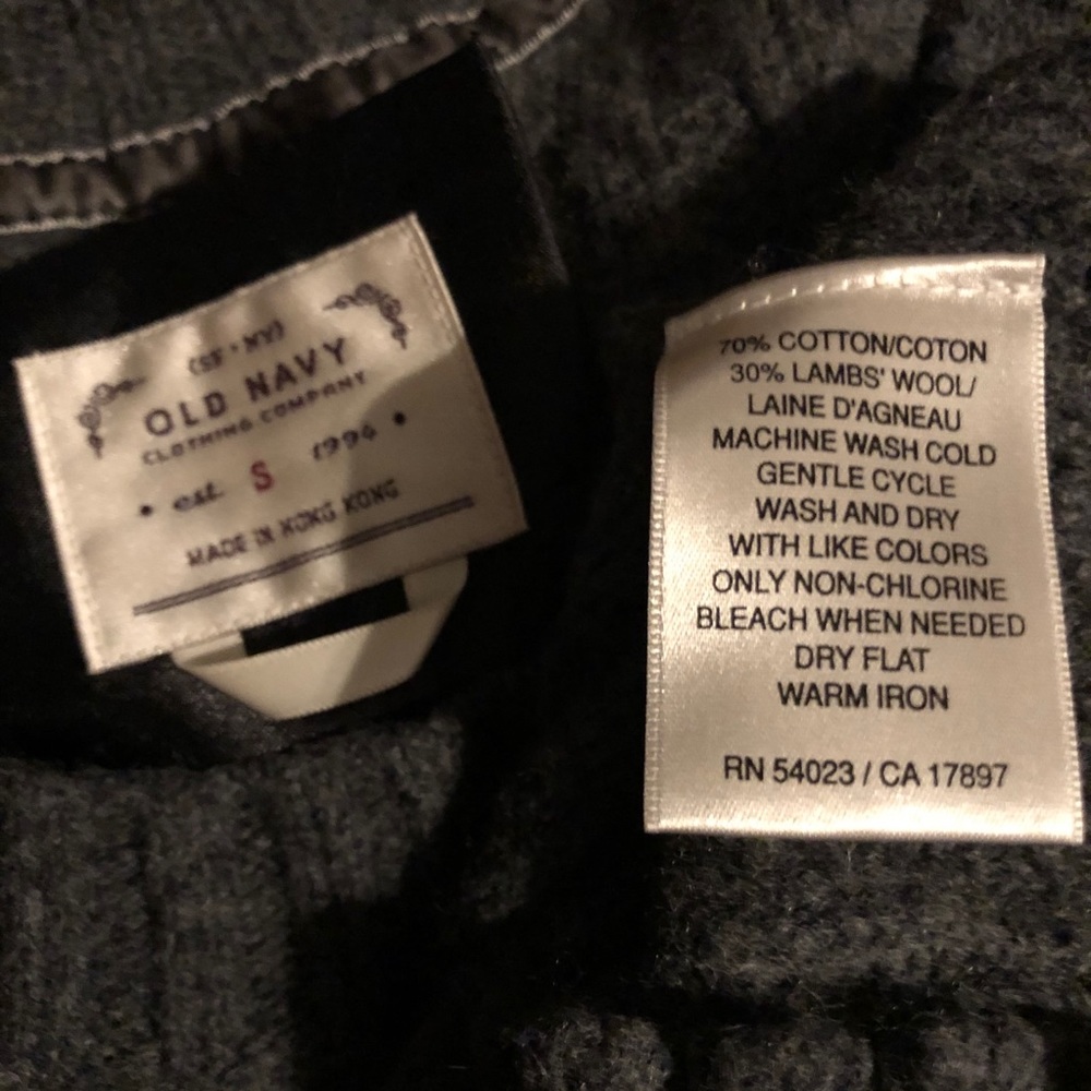 Old Navy Sweater Size S - Picture 9 of 12